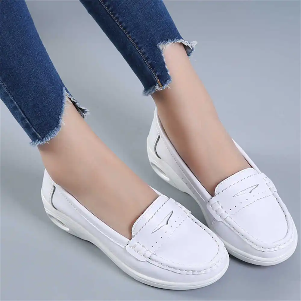 Thick Sole Slipon White Traine - Men'S Health Formal Wear ulasan dan harga